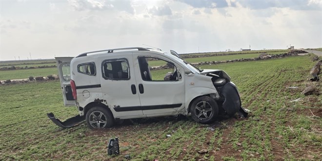 Şanlıurfa'da devrilen hafif ticari araçta 1 kişi öldü