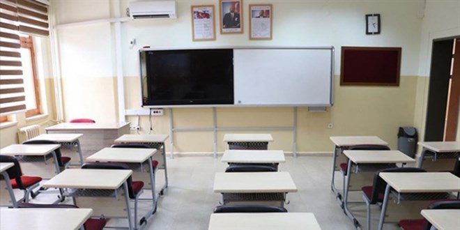 Okula gitmeyen öğrenci velisine para cezası kararı