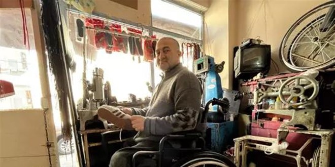Ayakkabı Tamirciliğiyle Hayata Tutunan Engelli Usta