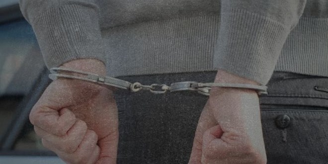 'Psikolojim bozuk' dedi, annesinin arabasını kundakladı