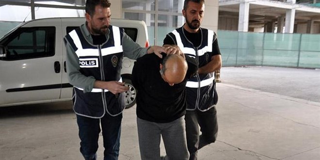 Karaman'da Aynı Aileye Ait 3 Ev Molotofkokteyli ile Yakıldı