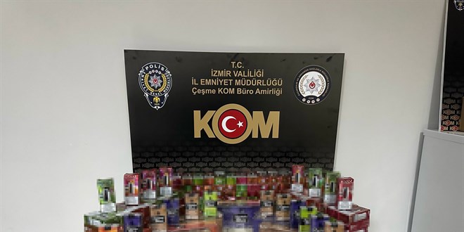Kargoyla gönderilen kolilerden binlerce kaçak ürün çıktı