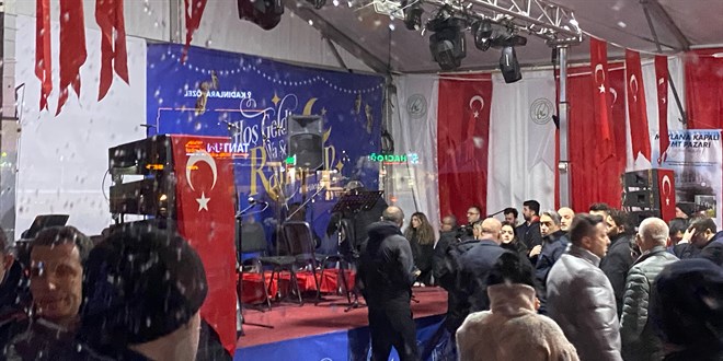 Ramazan çadırında sahne çöktü, 5 kişi yaralandı