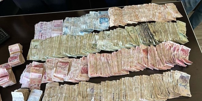 Yakalanan dilencinin üzerinden 45 bin 600 lira çıktı