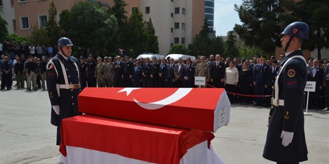 İçişleri Bakanı'ndan Şehit İçin Başsağlığı Mesajı