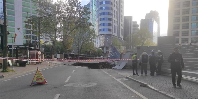 Maslak'ta çöken yol için İBB'den açıklama!