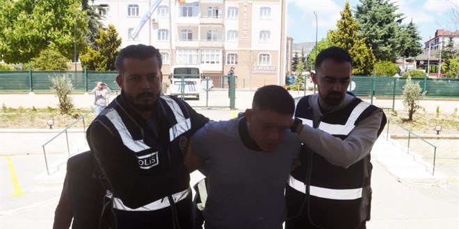 Amasya'da annesini bıçaklayarak öldüren zanlı tutuklandı