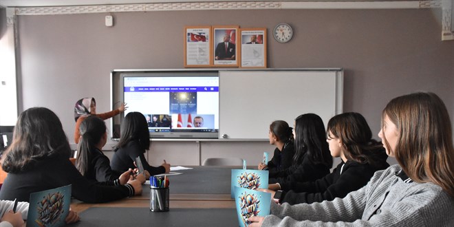Okulda kurulan medya oluşumuyla geleceğin iletişimcileri yetişiyor