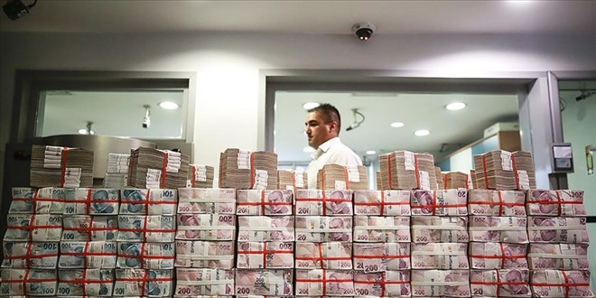 '2.1 milyon kişi bankalardaki paranın dörtte üçüne sahip'
