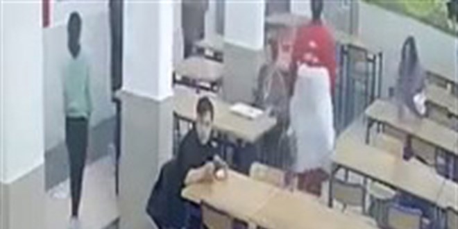 Down Sendromlu Emircan'ı sandalyeden düşüren öğretmene soruşturma