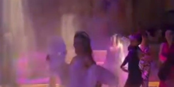 Kına'da disko topu eğlenenlerin üzerine düştü: 3 yaralı