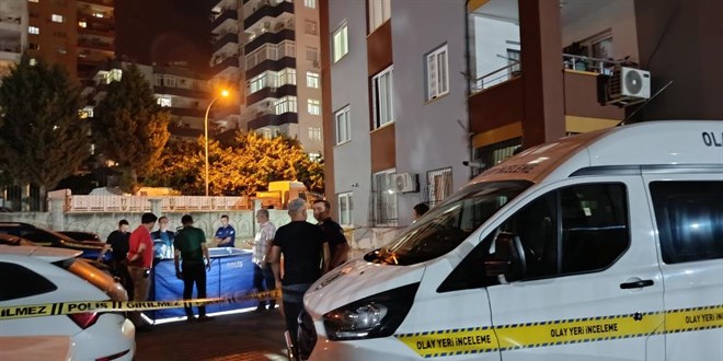 Genç kadını katledip intihar etti