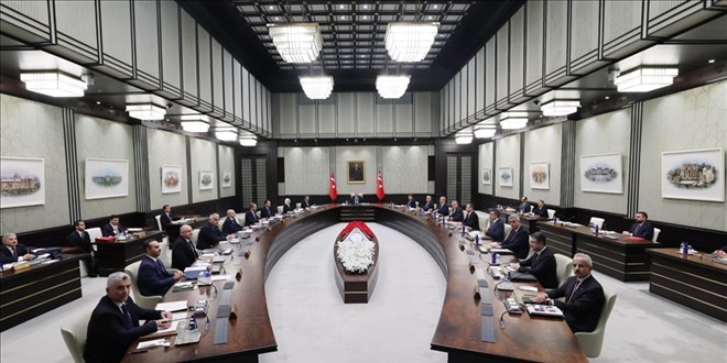 Kültür, MEB'e; Gençlik, Aile Bakanlığı'na bağlanmalı