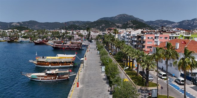 Muğla Valisinden 'deprem' açıklaması: Yıkılan bina yok