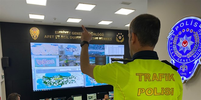 EGM'den Sıkı Bayram Tedbiri: 3 Bin Gizli Yolcu Polis Sahada