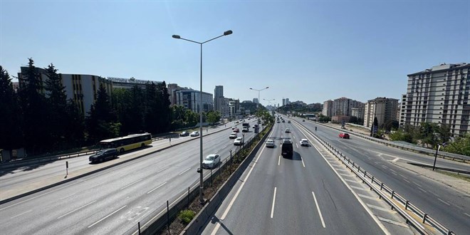 İstanbul'da bayram sabahı yollar boş kaldı