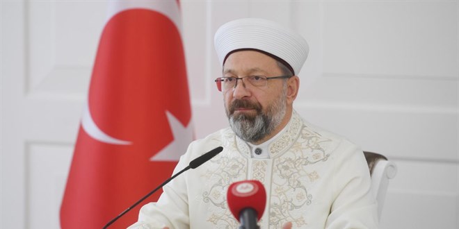 Ali Erbaş: Bu yıl vekaletle 898 bin 500 hisse kurban kesildi