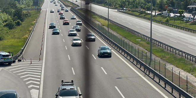Tatilciler dönüşe geçti, yoğunluk başladı