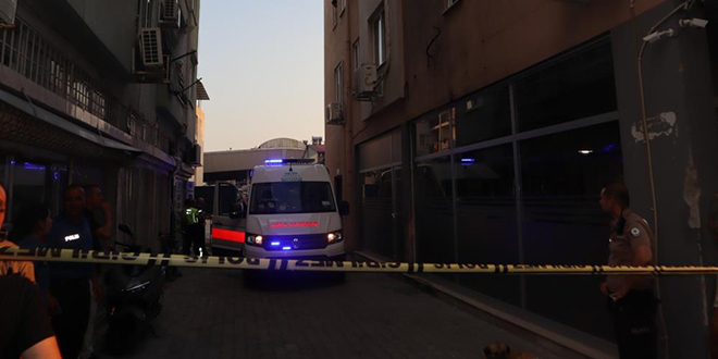 Alkol masasında bıçaklı kavga: 2 ölü, 2 yaralı