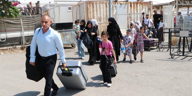 273 Bin Suriyeli Ülkesine Döndü
