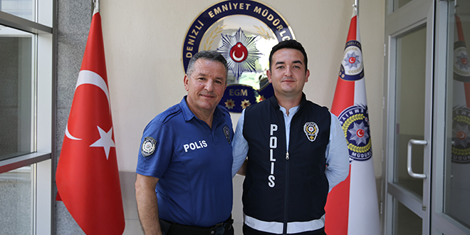 Polis baba, kendisini örnek alan oğluyla şehrin huzuru için görev yapıyor