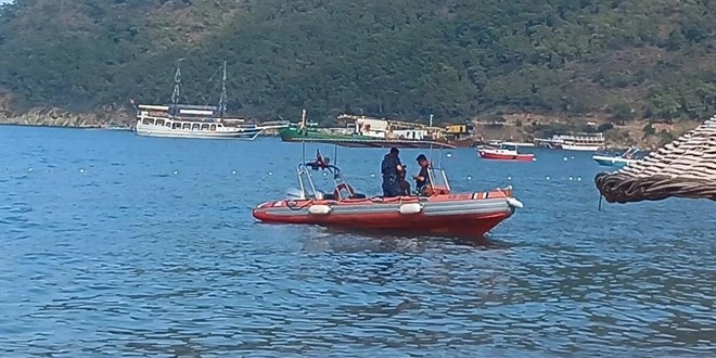 Tatile gelen lise öğrencisi denizde boğuldu