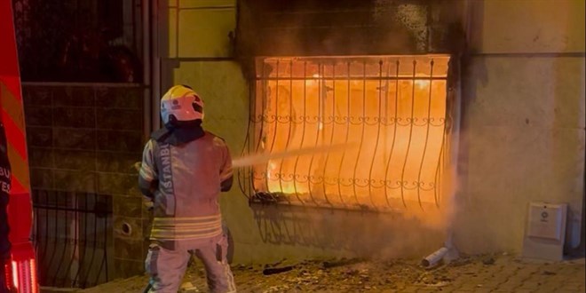 Esenyurt'ta çıkan yangında 1 kişi yaralandı, 13 kişi dumandan etkilendi