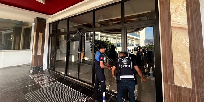 Ruhsatsız 5 yıldızlı otel, 112'nci kez mühürlendi