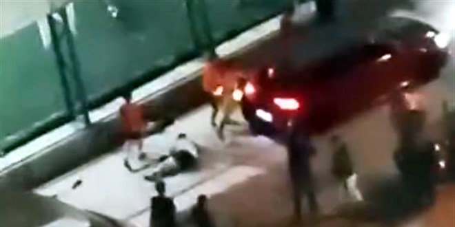 Avcılar'da Halı Sahada Kavga: 2 Yaralı, 5 Gözaltı