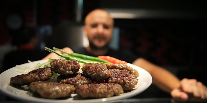 Bakanlık İfşa Etti: Köfte Yerine Kanatlı Et!