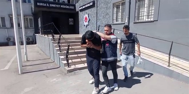 Yaşlı kadın oğlu sandığı dolandırıcıya 672 bin lira kaptırdı