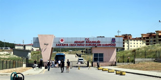 Sakarya'da cezaevinde 2 mahkum intihar etti