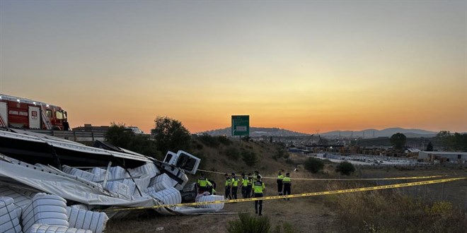 Kuzey Marmara Otoyolu'nda feci kaza: 2 kişi hayatını kaybetti