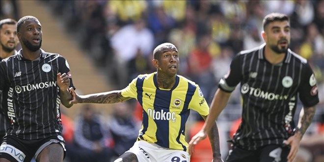 Fenerbahçe'de Talisca şoku!