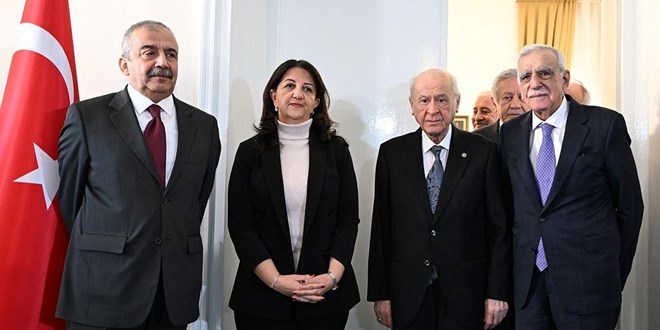 DEM Heyeti Bahçeli ve Özel ile Görüşecek