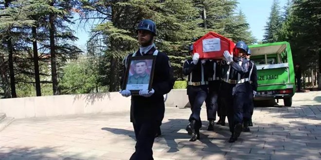 Şehit Mustafa Zamkı'nın naaşı 67 yıl sonra memleketinde defnedildi