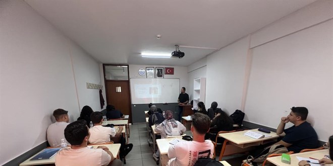Uzmanlardan 'lise tercihleri üniversite yolculuğuna ilk adım' uyarısı