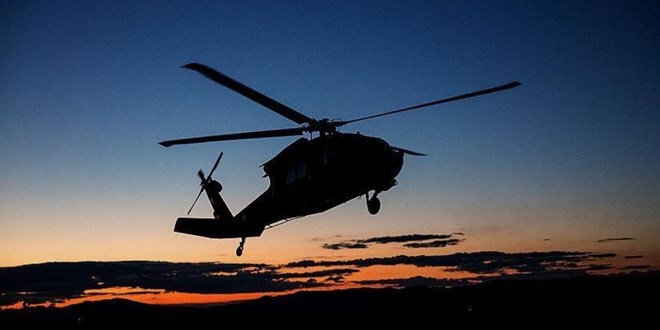 Almanya'da bir helikopter düştü