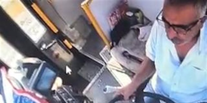 Direksiyon başında kalp krizi geçiren şoför hayatını kaybetti