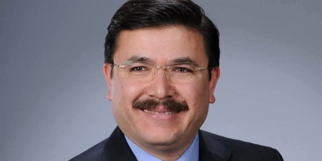 Eski AK Parti ilçe başkanı kazada yaşamını yitirdi