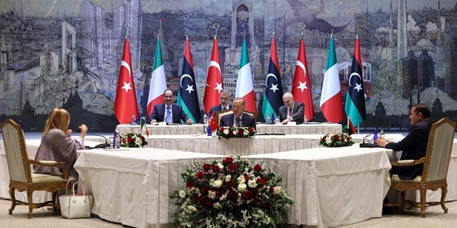 İstanbul'daki üçlü zirve Yunanistan'da deprem etkisi yarattı