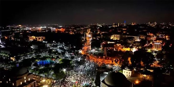 İstanbul'da binlerce kişi gazze için yürüdü!