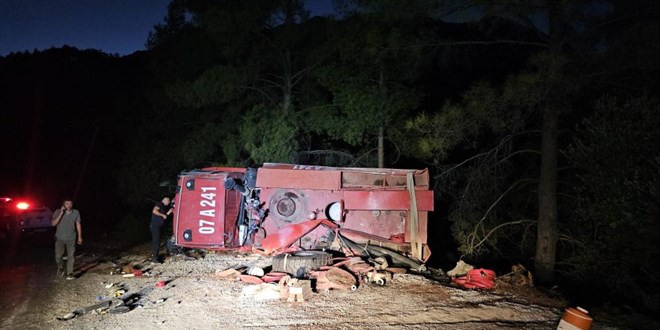 Antalya'da arazöz devrildi: 2 orman işçisi yaralı