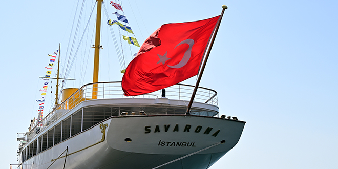 Atatürk'ün manevi mirası Savarona yatı İstanbul Boğazı'nı selamlayacak