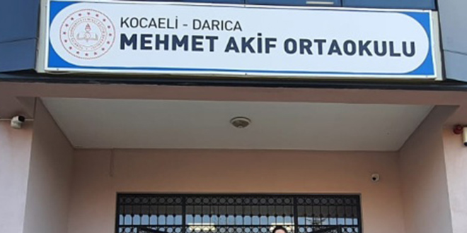 Velinin okul idarecisine bıçak çektiği iddiasına soruşturma