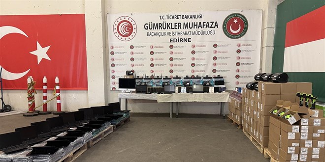 Gümrük Muhafaza ekipleri kaçakçılara geçit vermiyor