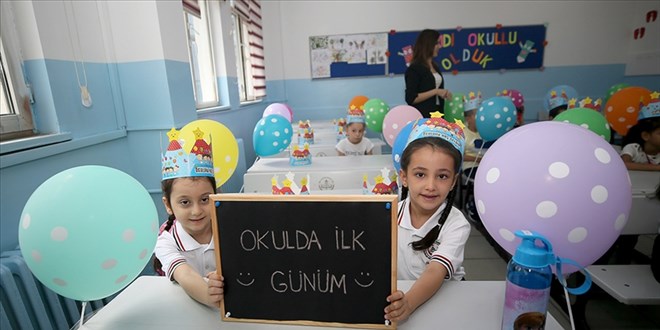 Bakanlıktan okula başlayacak öğrencilerin ailelerine uyarı