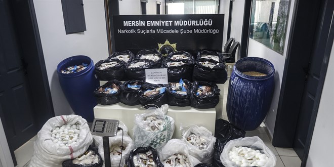 3 milyon 542 bin uyuşturucu hapın bulunduğu operasyonda 6 tutuklama