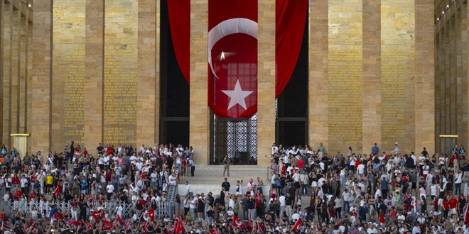 Anıtkabir 30 Ağustos'ta 630 bini aşkın ziyaretçiyi ağırladı