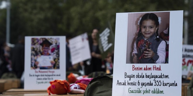 AK Parti'den Gazzeli çocuklar için 'Boş Sıralar' etkinliği